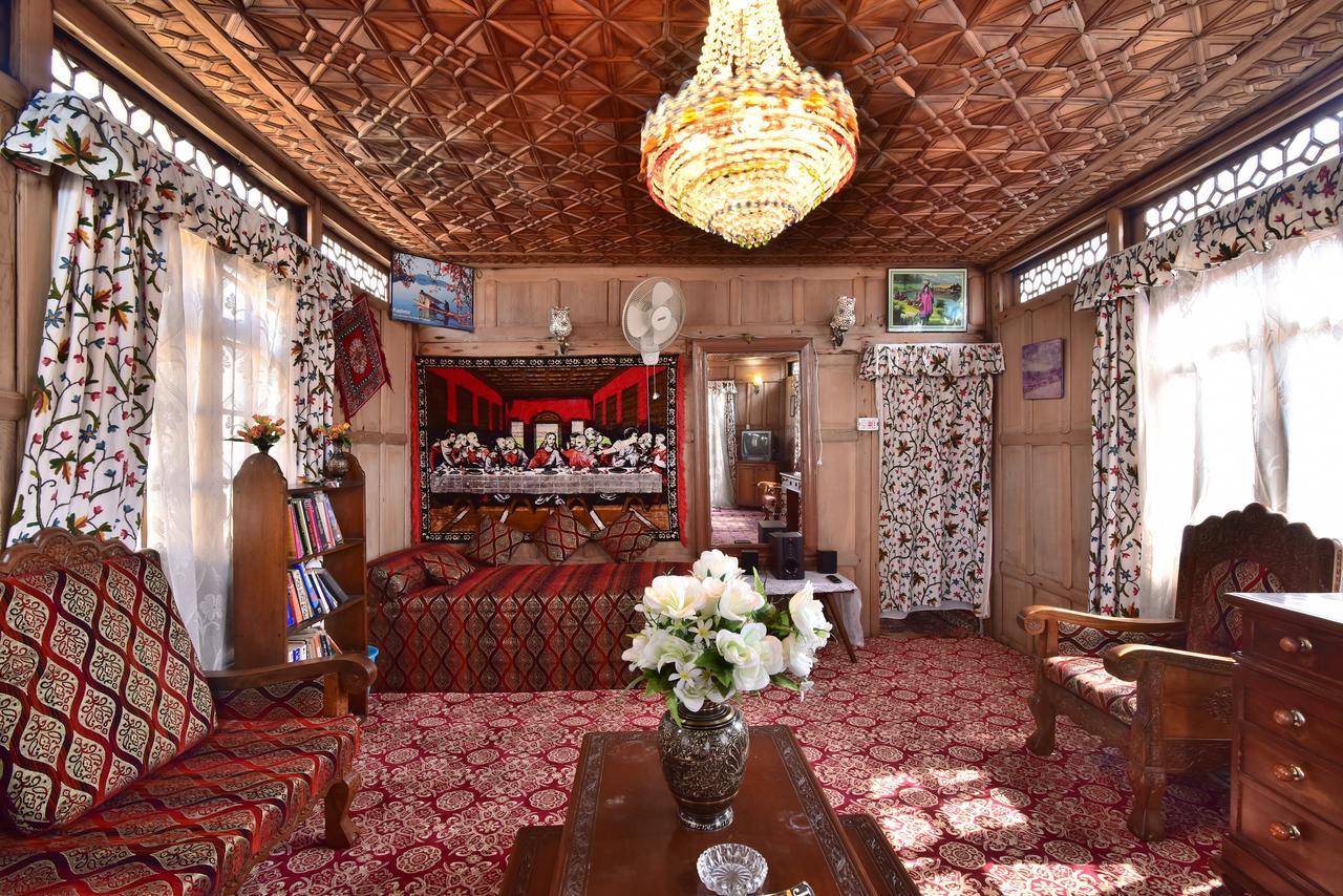 Hotel Golden Hopes Group Of Houseboats Srīnagar Esterno foto