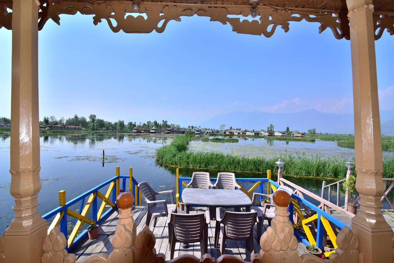 Hotel Golden Hopes Group Of Houseboats Srīnagar Esterno foto
